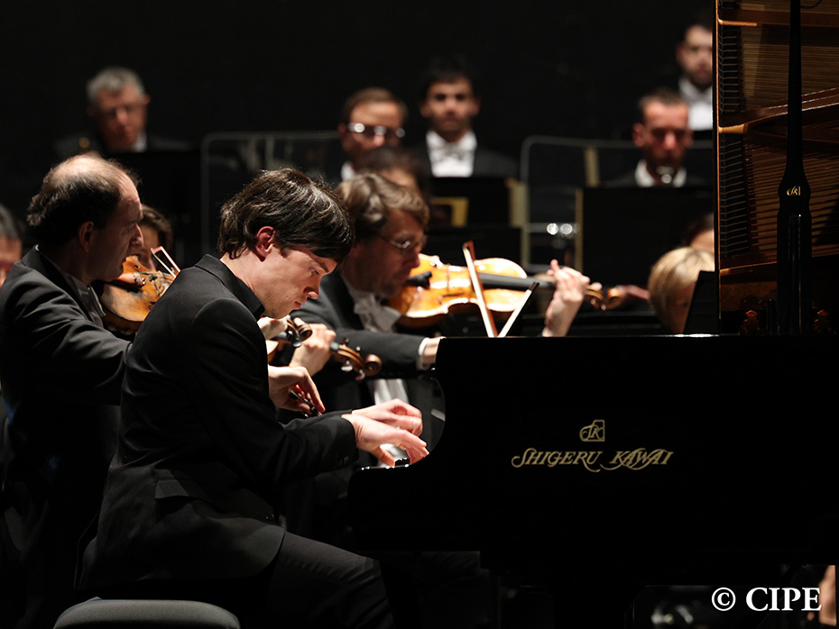DOM30484 Mathis Cathignol with credit