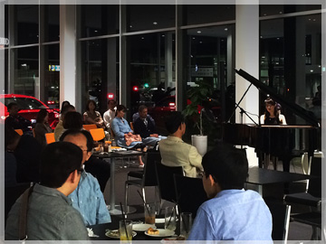 Audi三重四日市様リニューアルイベントで Shigeru Kawaiによるコンサートを開催