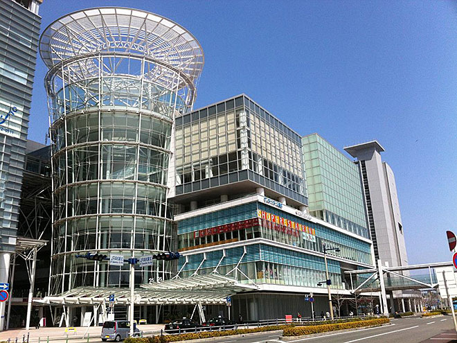 サンポートホール高松外観